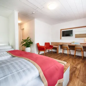 Hotel Senator ***